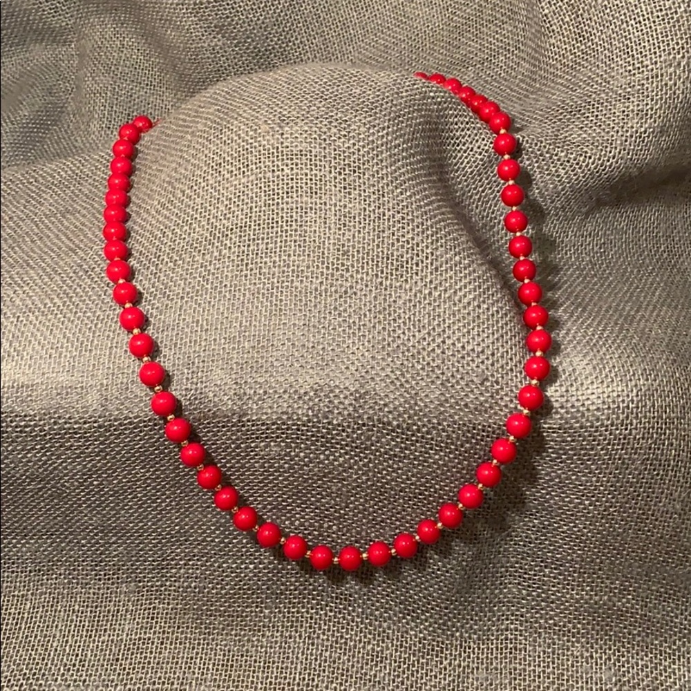 👁 VINTAGE Long Red Beaded Necklace